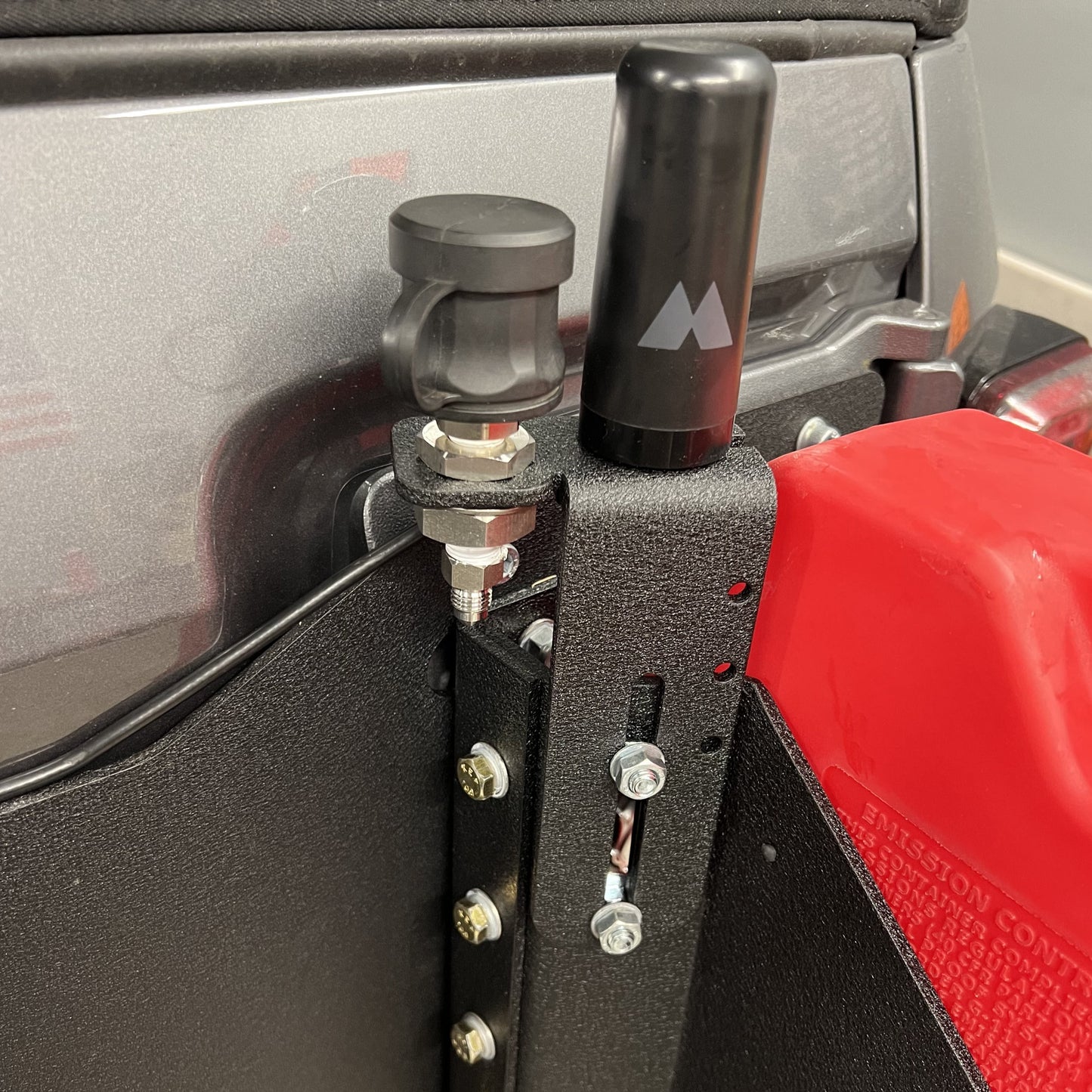 TGR Compressor Mounting Kit with Antenna/Chuck Mount