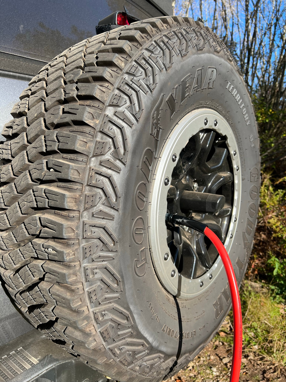 Bronco Raptor Gate Bronco Air-Gate Kit with In-Wheel Accessory Mount – AGS OFF-ROAD